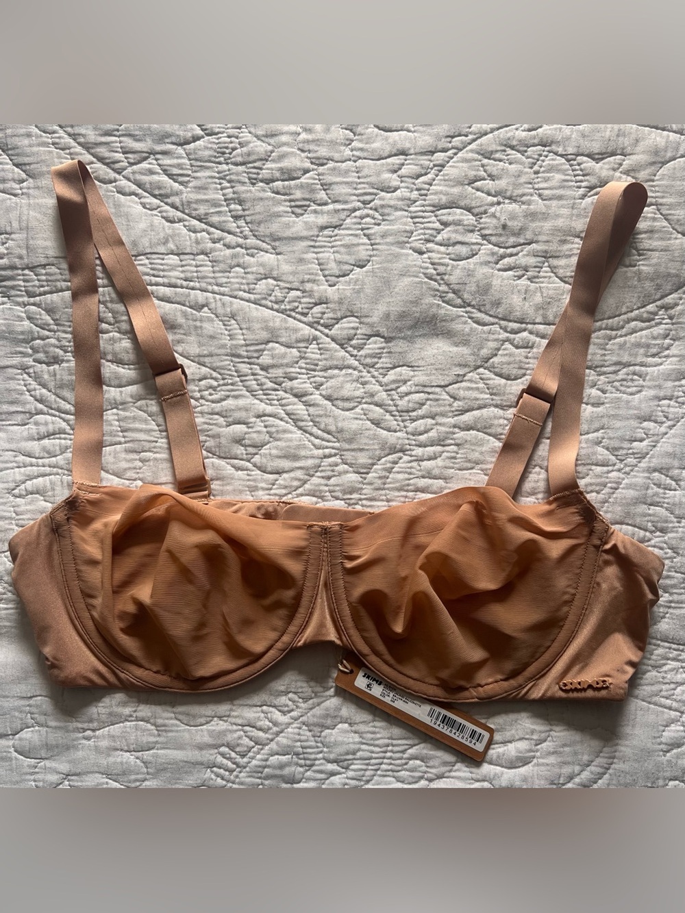 NWT Skims No Show Molded Unlined Balconette Bra Clay - Size 36B